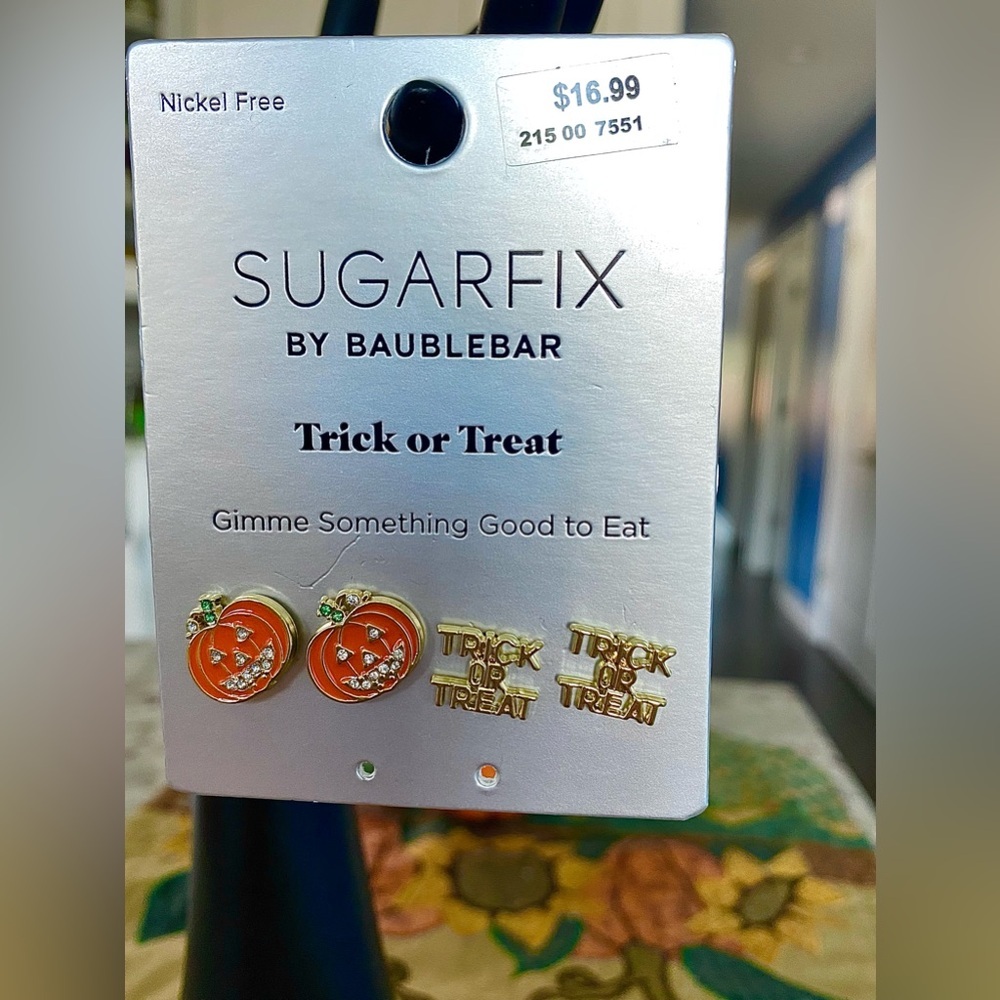 SUGARFIX by BAUBLEBAR | 2 pairs of Pumpkin Trick or Treat Halloween Earrings - Picture 6 of 8